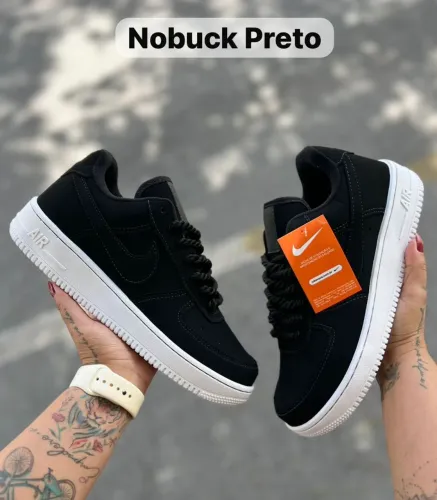 Nike Air Force 1 Low Black Suede & White | Estilo Lendário, Acabamento em Camurça Streetwr