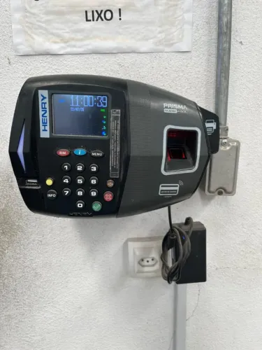 Relógio de Ponto Eletrônico Henry Prisma - Biometria e Cartão