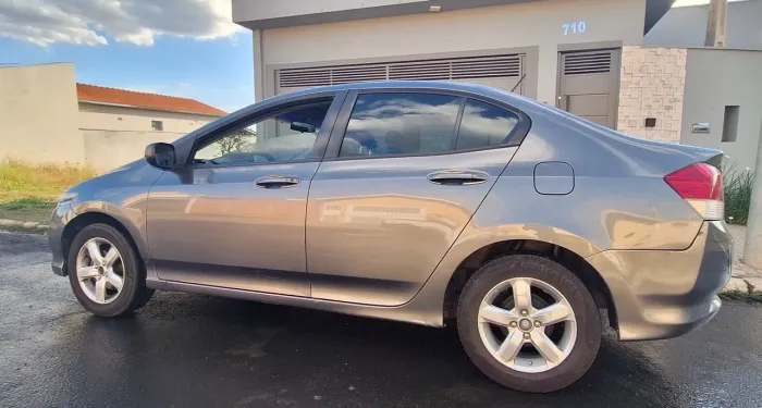 Honda City Sedan LX 1.5 Flex 16V 4P Aut. 2010