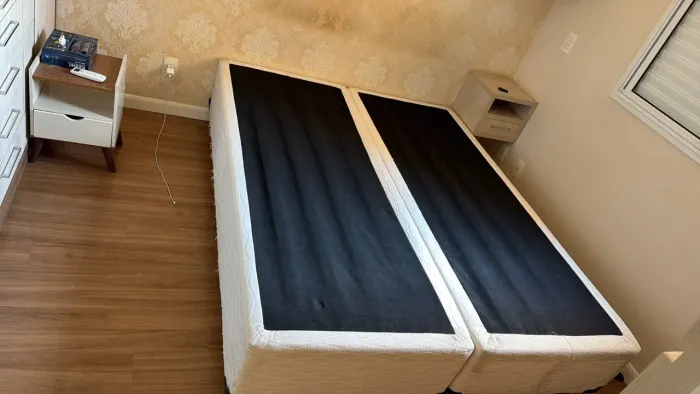 CAMA QUEEN QUE DIVIDE EM 2
