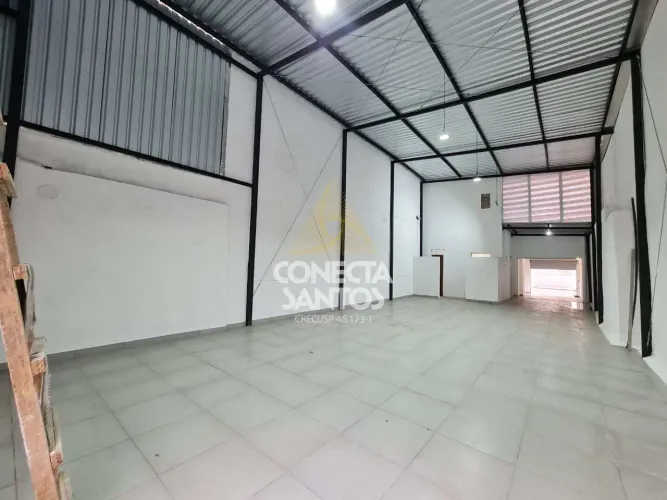 Galpão Reformado com 200m² Santos, Cod: 1696
