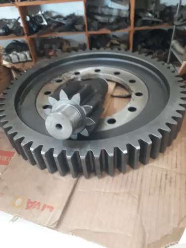 Coroa pinhão trator KOMATSU D30