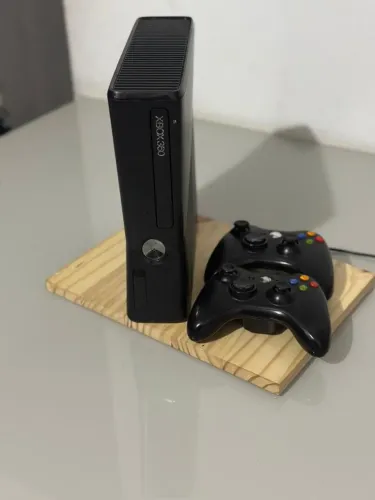 Xbox 360 Slim RGH! MUITO CONSERVADO 