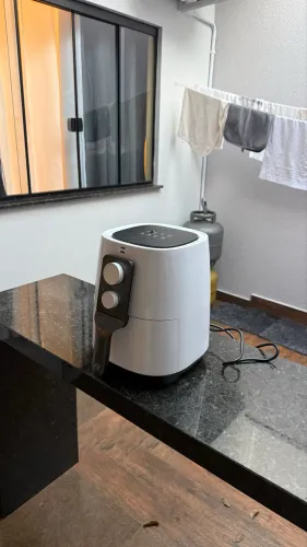 Air fryer Oster 6L Branca