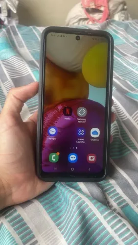 Vendo moto g 22 e um A 71