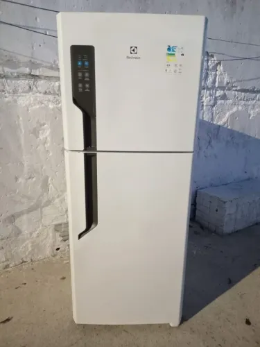 Geladeira Electrolux frost free dúplex