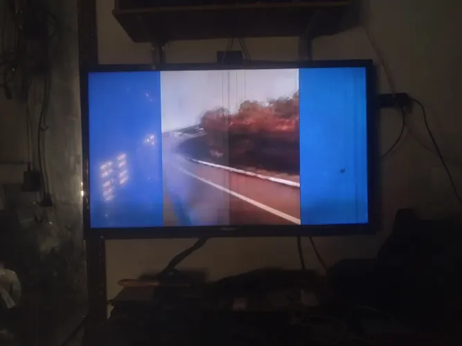 Tv semp LCD 40"