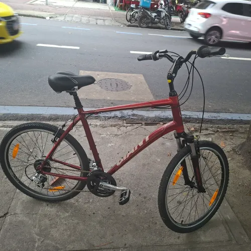 Bicicleta Giant Sedona DX 3 meses de uso