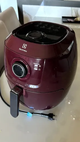 Air Fryer Eletrolux 5L - Usada em bom estado