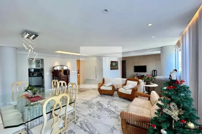 Apartamento à Venda - Buritis, 5 Quartos, 210 m2