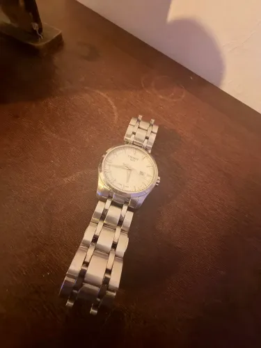 Relógio Tissot Couturier Quartz