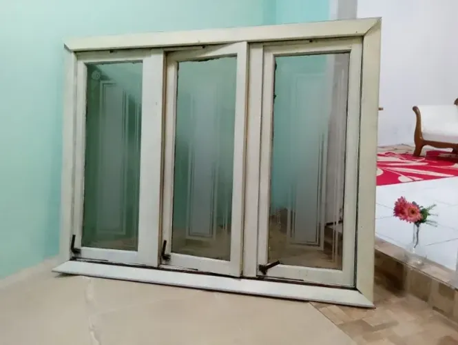 Janela Ipê 3 folhas
