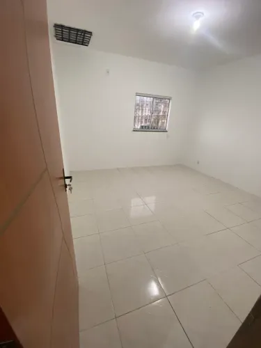 Apartamento sobre loja centro próximo à Dúvel concessionária