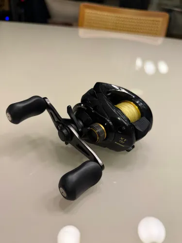 Carretilha Shimano BassOne - pesca