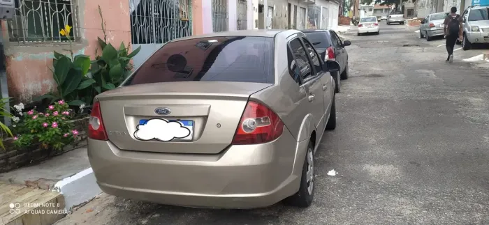 Ford Fiesta Sedan 1.0 8V Flex 4P 2008
