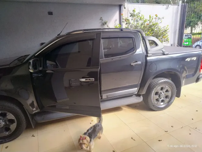 Chevrolet S10 Pick-up LT 2.8 TDI 4X4 CD Diesel AUT 2013