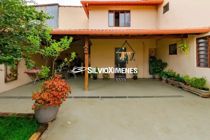 Residencial Casa no Caiçara-Adelaide com 303,00 (M²), 3 quartos e 2 vagas para Venda