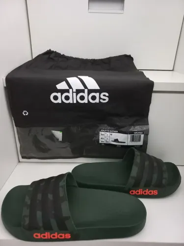 Vendo Chinelo Adidas Verde Militar Edição Limitada Novo 38/39