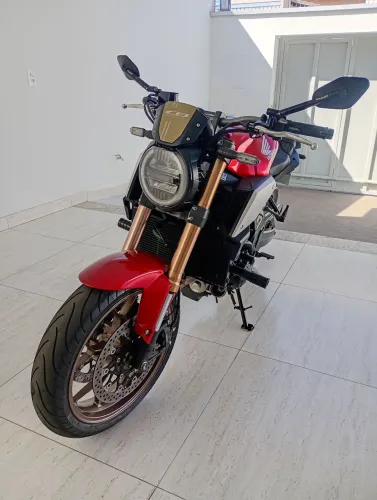 Cb 650 r