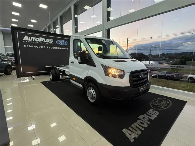 Ford Transit Chassi 350e 2.0 Ecobule Diesel 2024