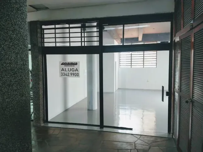 Ponto comercial/Loja/Box para aluguel tem 70 metros quadrados em Passo da Areia - Porto Al