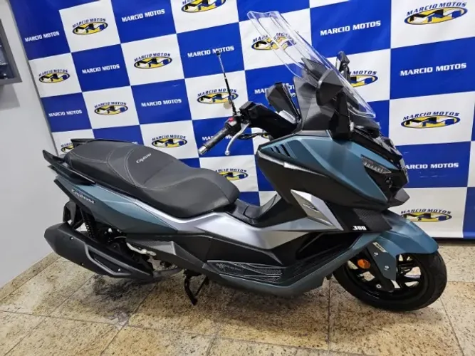 Dafra Cruisym 25/25 300 Verde