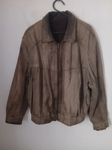 JAQUETA BOMBER VINTAGE ANOS 80/90 COURO LEGÍTIMO PESADO M PATINA LINDA MARCAS DO TEMPO OR