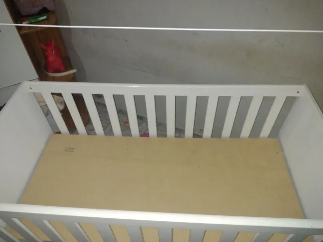 Vendo berço com colchão novo