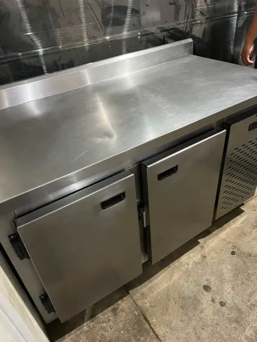 Refrigerador horizontal balcão em inox 1.40 mt 220v