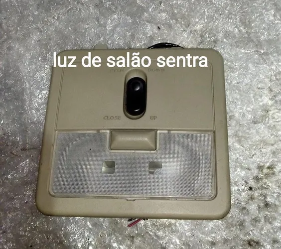 Luz de salão Nissan Sentra