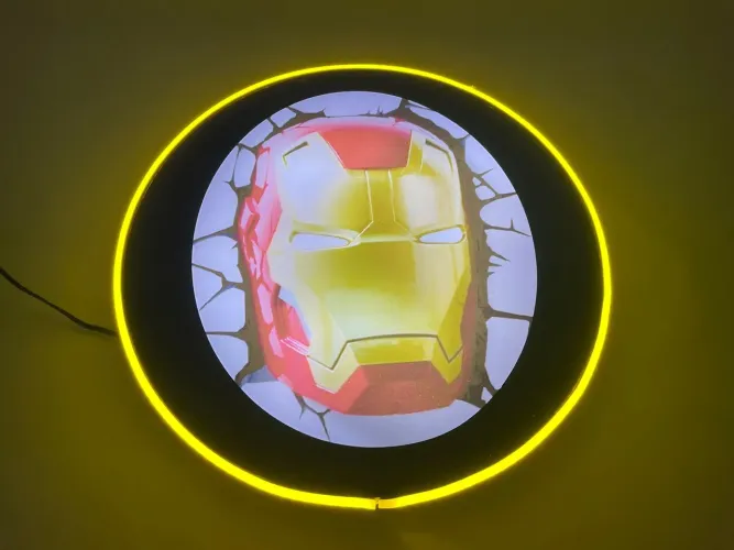 Luminária Led homem de ferro 