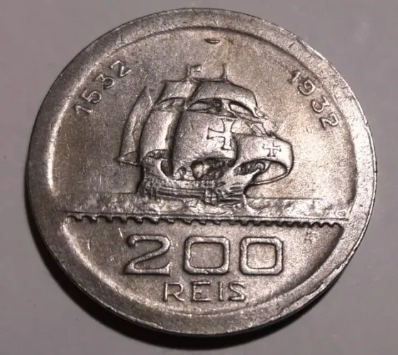 Antiga moeda de 200 Reis (1532-1932) - Comemorativa