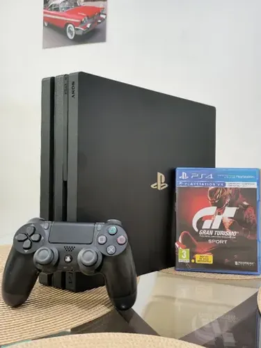 PS4 Pro 4k 1TB semi novo com garantia