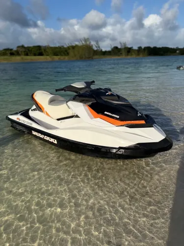 Vendo JETSKI SEADOO GTI 130 único dono 2012