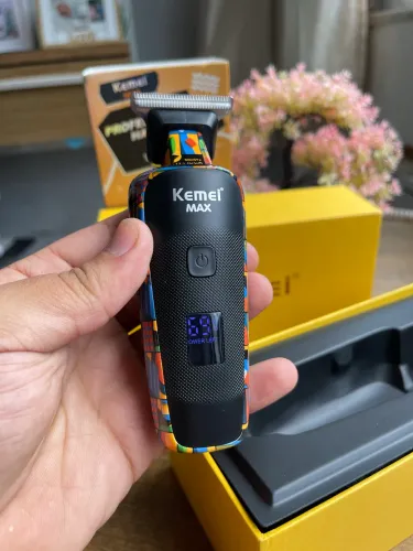 Máquina Kemei Profissional Com Led Lacrado