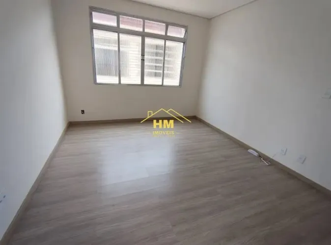 VILA VALENÇA l SÃO VICENTE l APARTAMENTO COM 2 QUARTOS l DEMAIS DEPENDÊNCIAS l GARAGEM COL