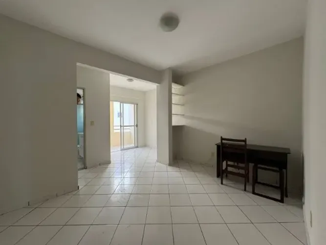 VENDE-SE APARTAMENTO DE 1 DORM PRÓXIMO À UNILAGO