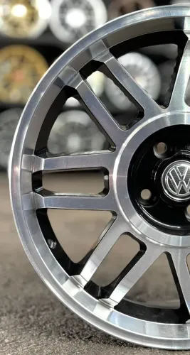 Rodas aro 17 Volkswagen SnowFlakes furação 4x100