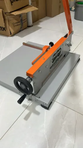 GUILHOTINA SEMI-INDUSTRIAL