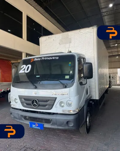 CAMINHÃO MERCEDES-BENZ ACCELO 815