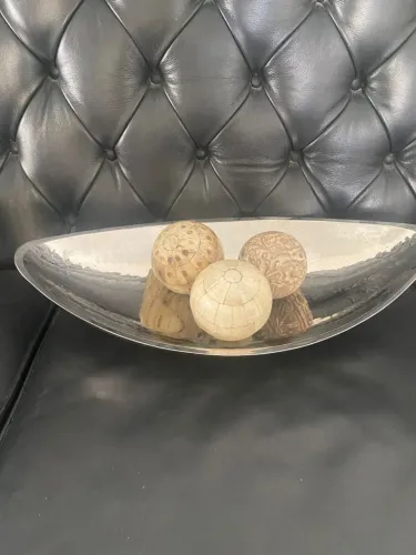 Centro de mesa decorativo com esferas