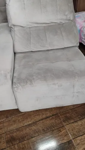 Sofá retrátil novíssimo. Sem Rasgos ou furos . IMPECÁVEL 