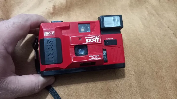 Câmera Analógica Praktica Sport MD-2