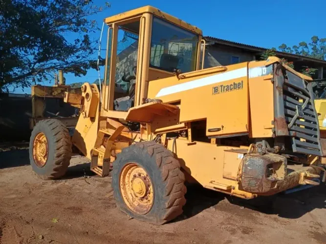 PÁ CARREGADEIRA VOLVO L70D