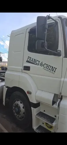 Axor 2035 com serviço 