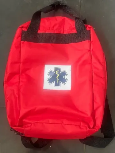 [novo] Mochila de Emergência Kit Promeiros Socorros Vermelho com Estampa Grande