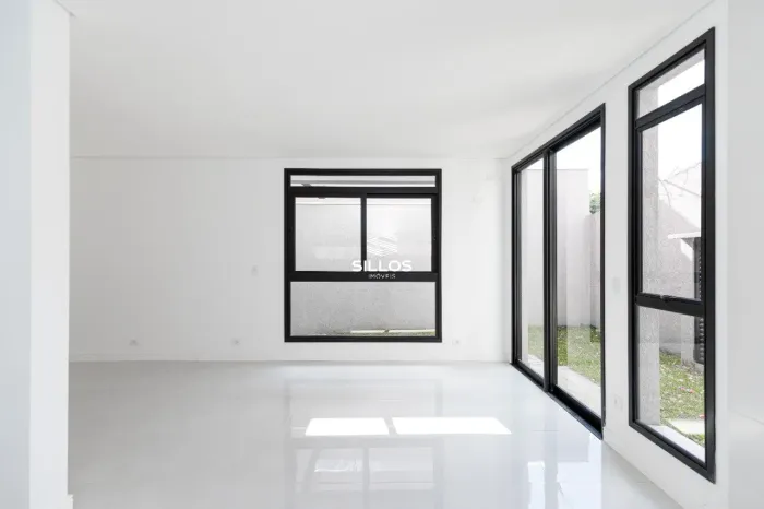 Casa à venda com 3 quartos e sacada no Pilarzinho em Curitiba