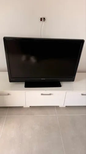 Tv 42 Toshiba FULL HD lcd perfeita com conversor