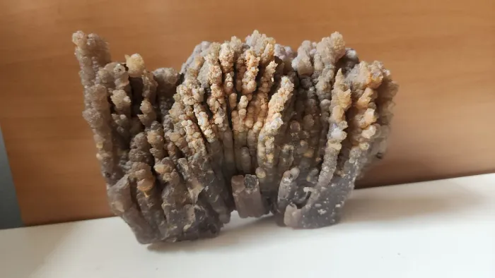 Pedra Decorativa Druza Antiquário  0, 24 larg X 0,8 alt RETIRAR