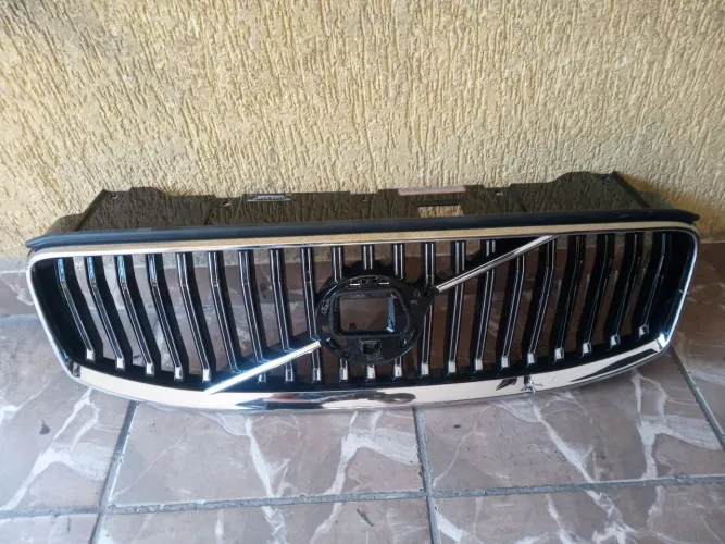 Grade Volvo Xc60 2021 A 2024 (Detalhe)